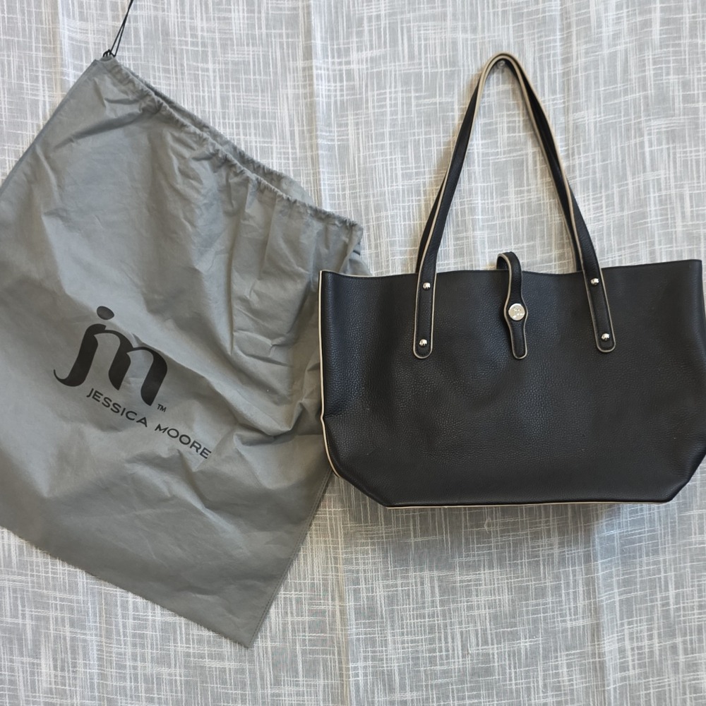 Jessica Moore Black Pebbled Tote Silver Hardware Button Closure Women's